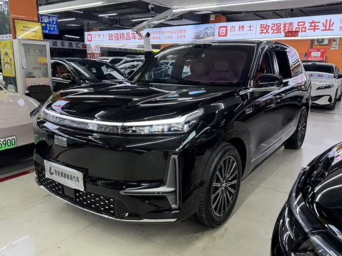Geely M9 2025 Model 230km 2WD Tiggo Edition