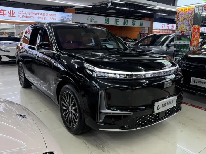 Geely M9 2025 Model 230km 2WD Tiggo Edition
