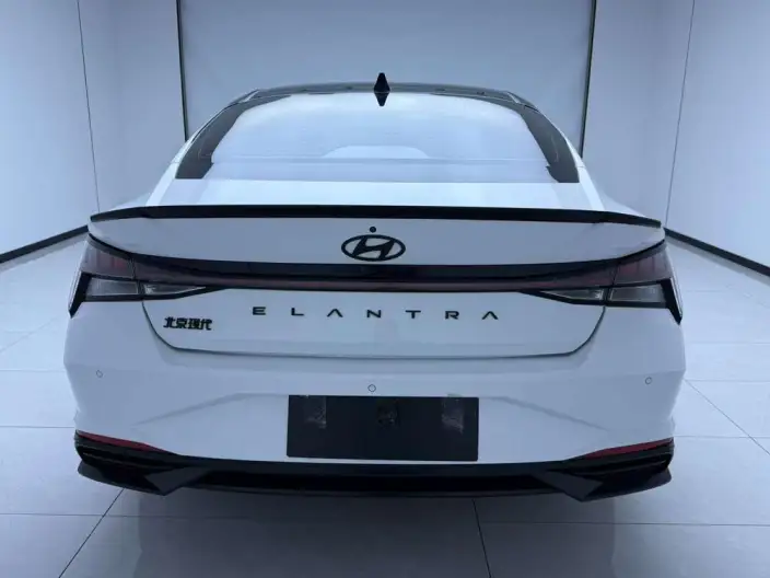 Hyundai Ioniq 2022 Model 1.5L CVT 20th SE 20th Anniversary Memorial Edition – фото 5