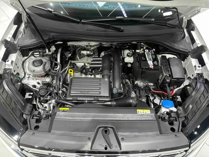Volkswagen Tayron 2022 Model 280TSI 2WD Luxury Zhilian Edition – фото 8