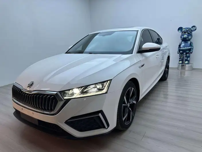 Skoda Octavia 2022 Model PRO TSI280 DSG Luxury Edition