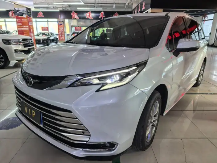Toyota Sienna 2024 Model Hybrid 2.5L Comfort Edition – фото 1