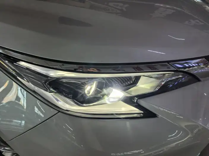 Toyota Sienna 2024 Model Hybrid 2.5L Comfort Edition – фото 8