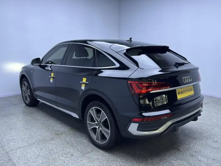 Audi Q5L Sportback 2022 Model 40 TFSI Luxury Model – фото 5