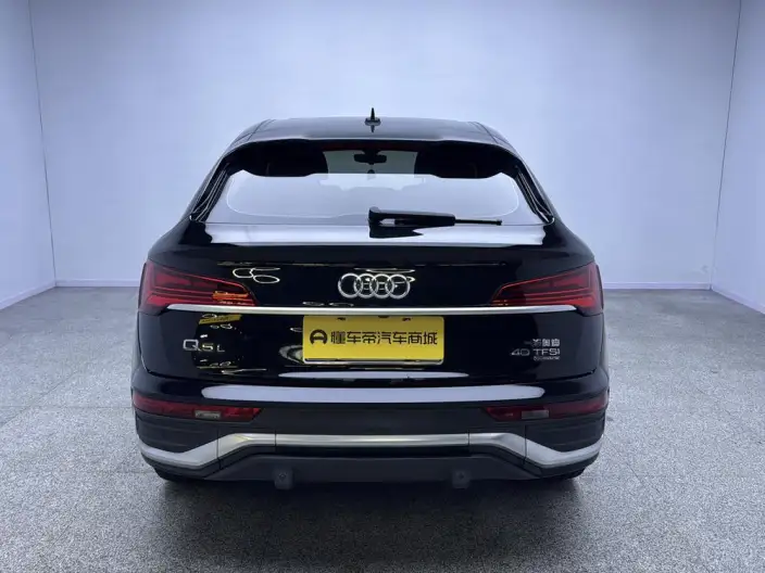 Audi Q5L Sportback 2022 Model 40 TFSI Luxury Model – фото 6