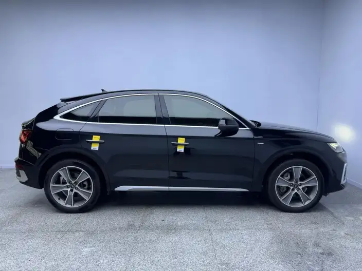 Audi Q5L Sportback 2022 Model 40 TFSI Luxury Model – фото 8