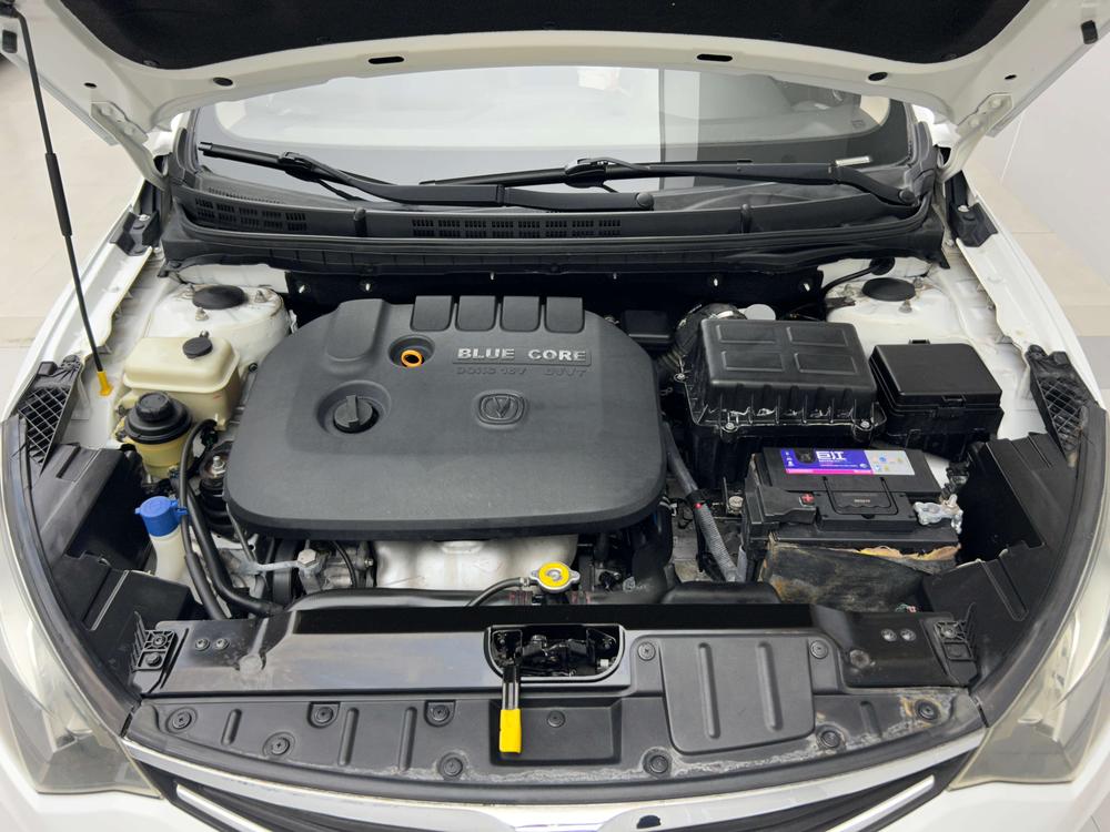 Changan Eado XT 2013 модификация 1.6L автоматическое элегантный Cool тип National IV – фото 6
