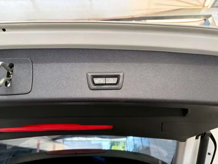 BMW X1 2022 Model sDrive25Li Leading Model – фото 9