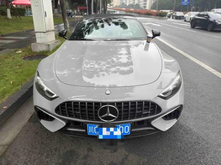 Mercedes-Benz SL-Class AMG 2024 Model AMG SL 63 4MATIC+ – фото 2