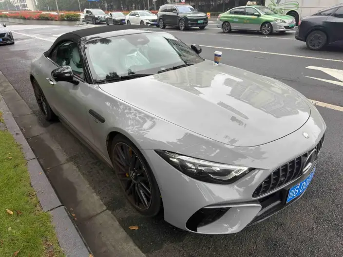 Mercedes-Benz SL-Class AMG 2024 Model AMG SL 63 4MATIC+ – фото 3