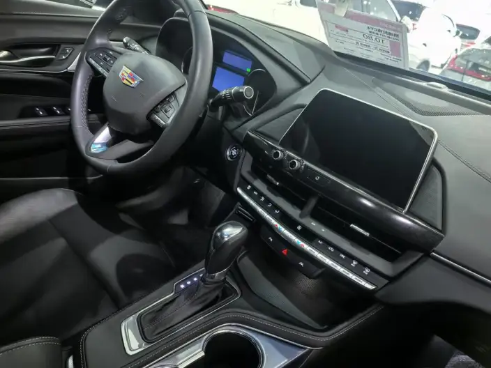 Cadillac CT4 2023 Model 25T Luxury Model – фото 5