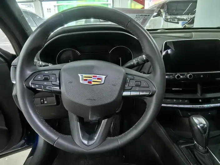 Cadillac CT4 2023 Model 25T Luxury Model – фото 7