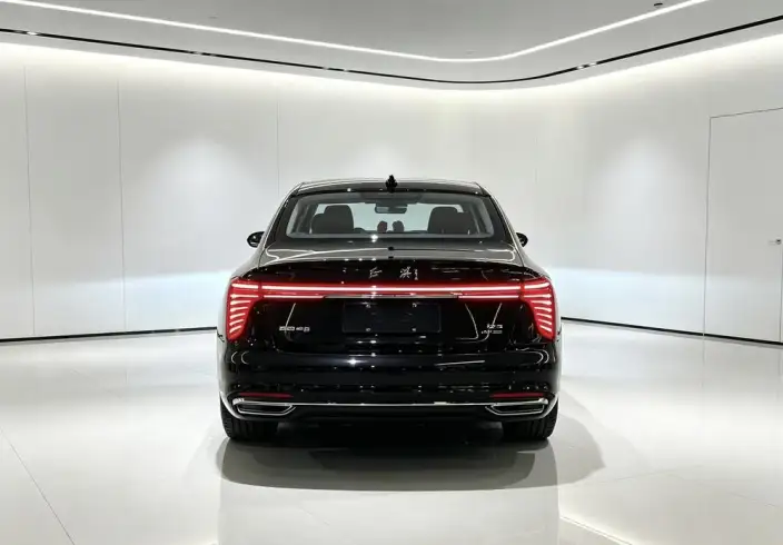 Hongqi H5 2023 Model 1.5T DCT Flag Rhythm Edition – фото 5