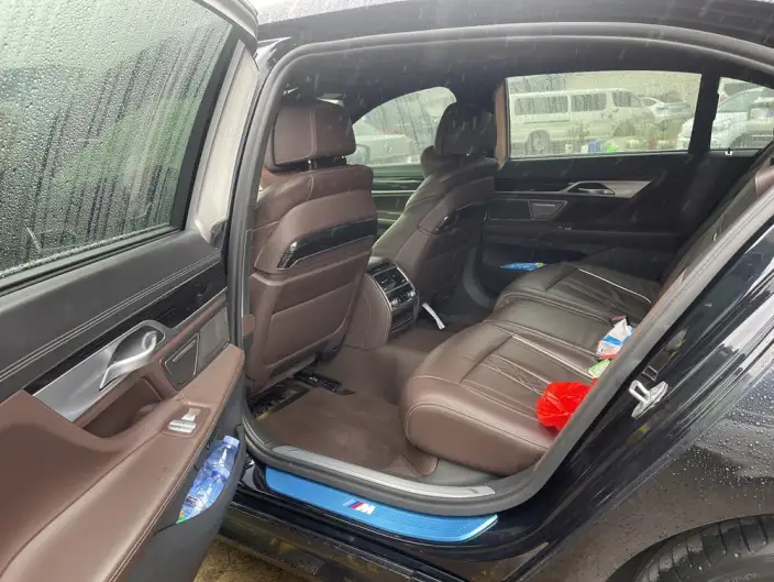 BMW 7 Series 2021 Model 730Li Luxury Set – фото 10