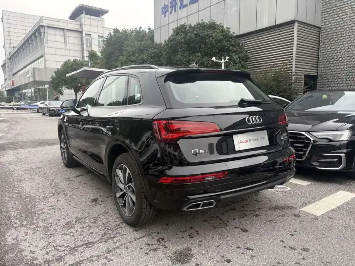 Audi Q5L 2025 Model 40TFSI Luxury Dynamic Model – фото 5