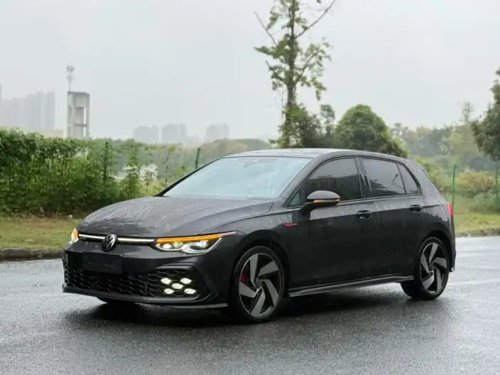 Volkswagen Golf GTI 2023 Model 380TSI DSG GTI – фото 1