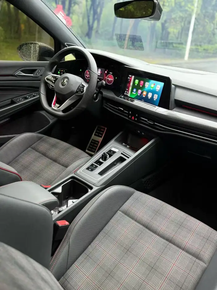 Volkswagen Golf GTI 2023 Model 380TSI DSG GTI – фото 9