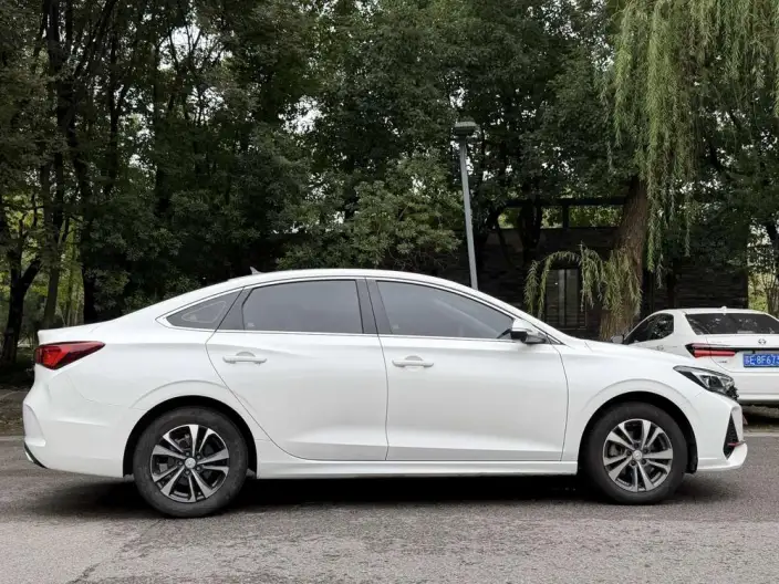 Changan Eado 2023 Model PLUS Changxiang Edition Blue whale NE 1.4T GDI DCT Noble Model – фото 7