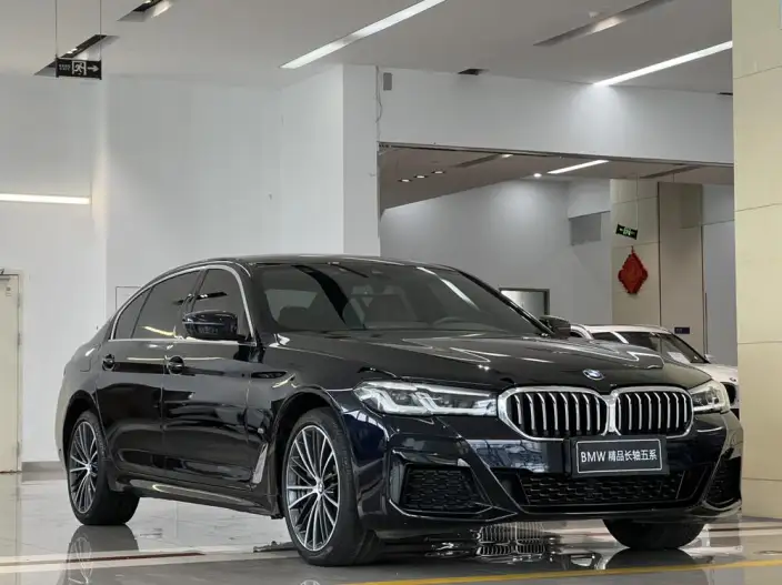 BMW 5 Series 2022 Model 530Li Leading Model M Sports Set – фото 3