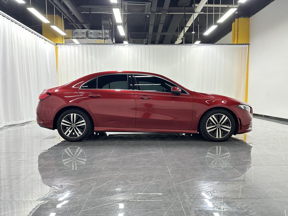 Mercedes-Benz A-class Модель 2019 года комплектация A 180 L Sports sedan – фото 8