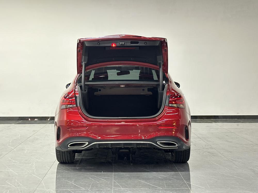 Mercedes-Benz A-class Модель 2019 года комплектация A 180 L Sports sedan – фото 20