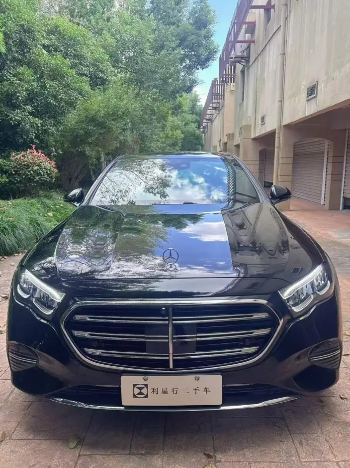 Mercedes-Benz E-Class 2025 Model E 300 L Luxury Model sedan – фото 2