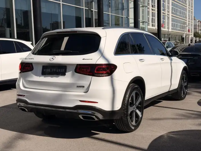 Mercedes-Benz GLC 2022 Model GLC 260 L 4MATIC Dynamic Model – фото 6