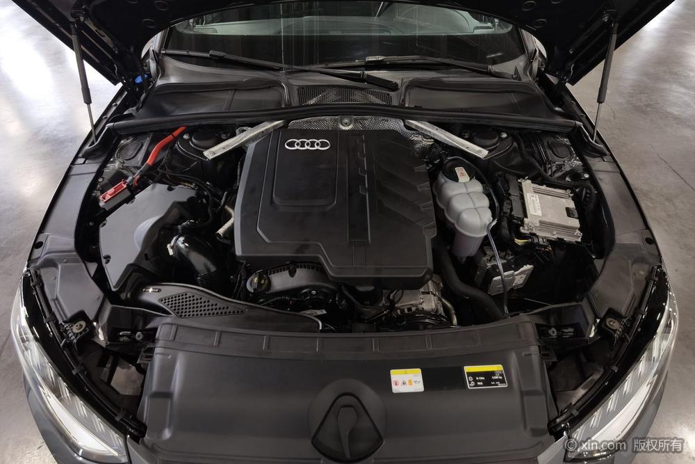 Audi A4 L 2024 40 TFSI Luxury Sport – фото 5