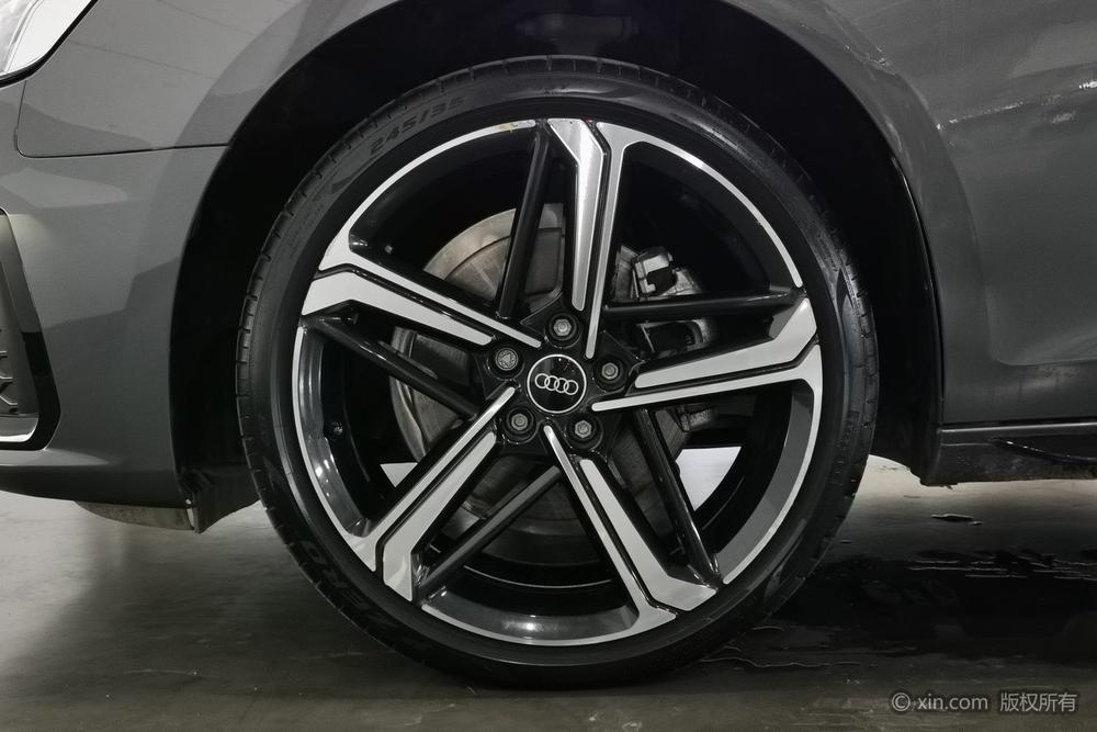 Audi A4 L 2024 40 TFSI Luxury Sport – фото 9