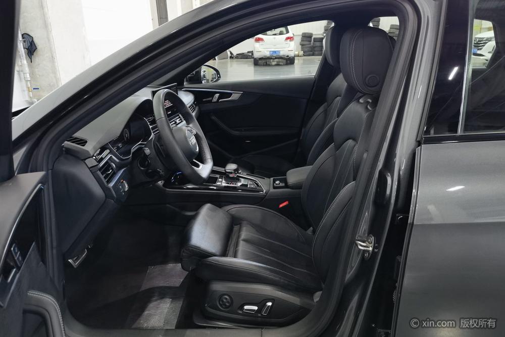 Audi A4 L 2024 40 TFSI Luxury Sport – фото 17