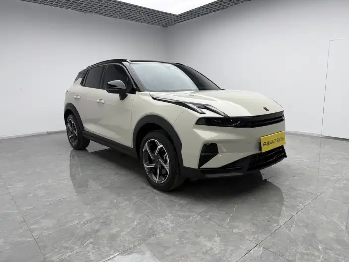 Lynk & Co 06 2025 Model Renew 1.5T Pro – фото 3