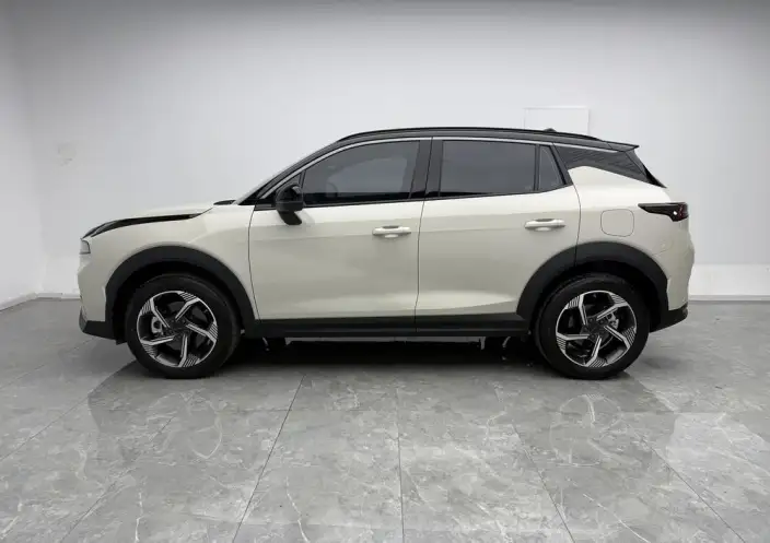Lynk & Co 06 2025 Model Renew 1.5T Pro – фото 4