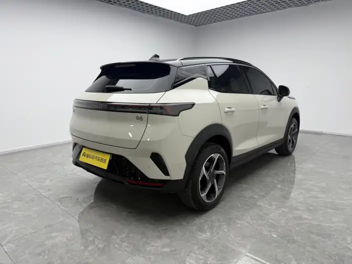 Lynk & Co 06 2025 Model Renew 1.5T Pro – фото 7