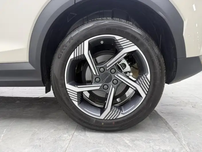 Lynk & Co 06 2025 Model Renew 1.5T Pro – фото 9