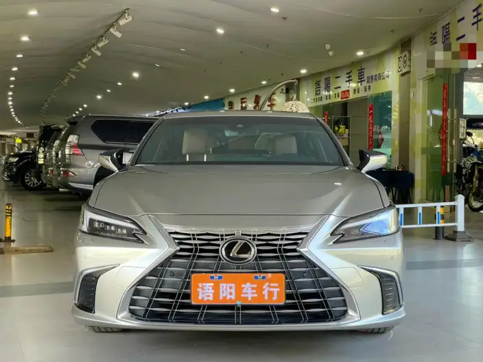 Lexus ES 2025 Model 300h Premium – фото 2