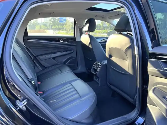 Volkswagen Passat 2023 Model Facelift 280TSI Business Edition – фото 8