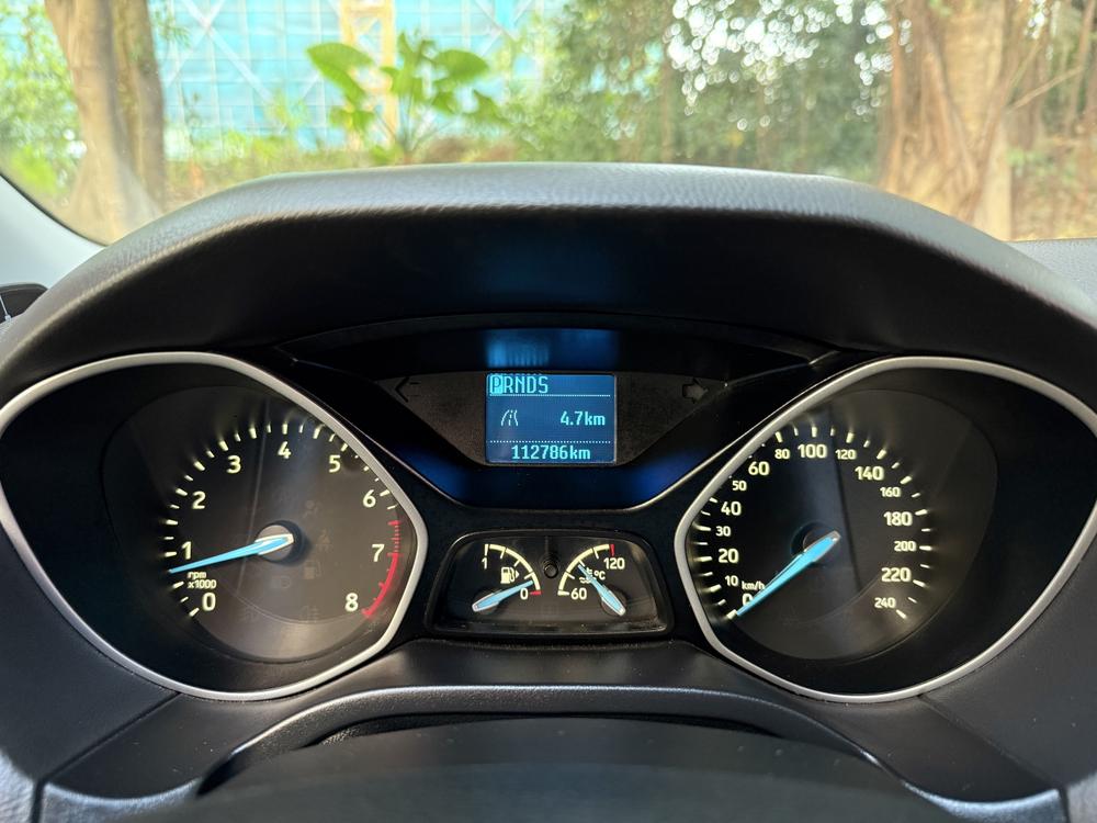 Ford Focus 2017 Sedan 1.6L Automatic Comfort Smart Drive – фото 11