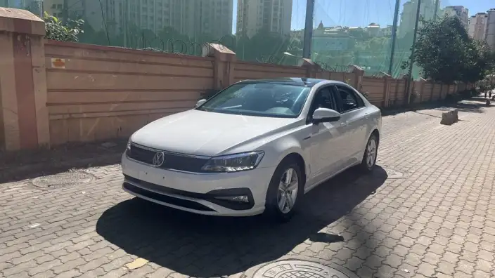 Volkswagen Lamando 2021 Model 230TSI DSG Fashion edition – фото 1
