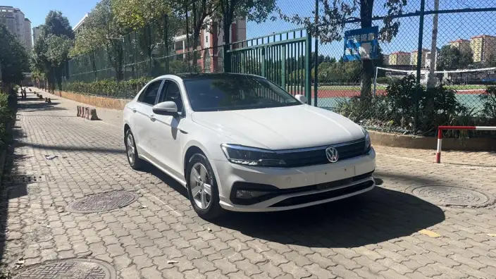 Volkswagen Lamando 2021 Model 230TSI DSG Fashion edition – фото 3