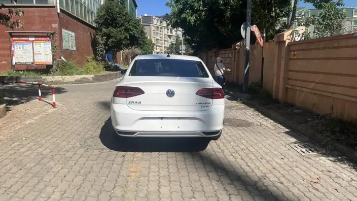Volkswagen Lamando 2021 Model 230TSI DSG Fashion edition – фото 6