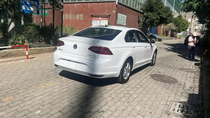 Volkswagen Lamando 2021 Model 230TSI DSG Fashion edition – фото 7