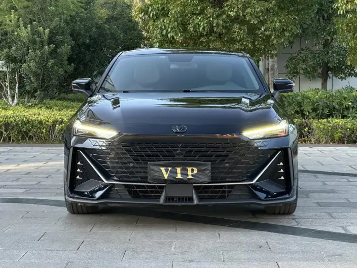 Changan UNI-V 2022 Model 1.5T Sports Edition – фото 2
