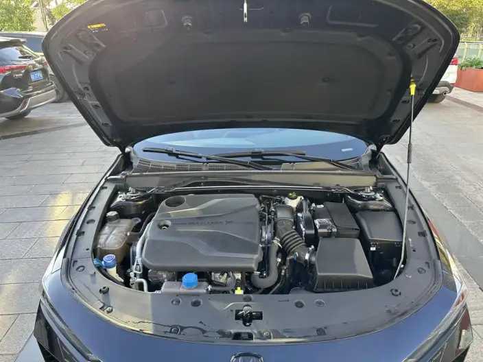 Changan UNI-V 2022 Model 1.5T Sports Edition – фото 8