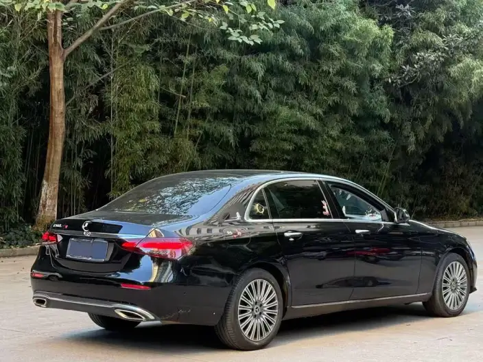 Mercedes-Benz E-Class 2022 Model E 300 L Fashion Model sedan – фото 6