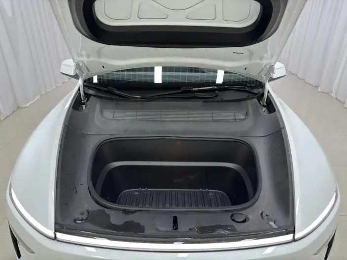 Model Y 2025 Model Rear-wheel drive version – фото 10