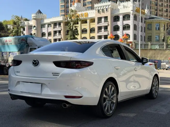 Mazda3 Axela 2022 Model 2.0L Automatic Zhi Engine Edition – фото 6