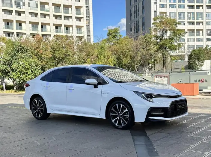 Toyota Levin 2022 Model Hybrid 1.8H E-CVT Sports Edition – фото 3