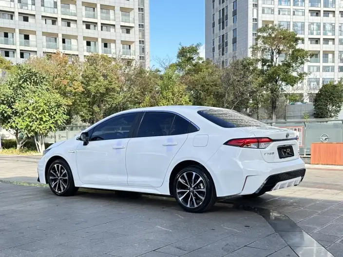 Toyota Levin 2022 Model Hybrid 1.8H E-CVT Sports Edition – фото 4