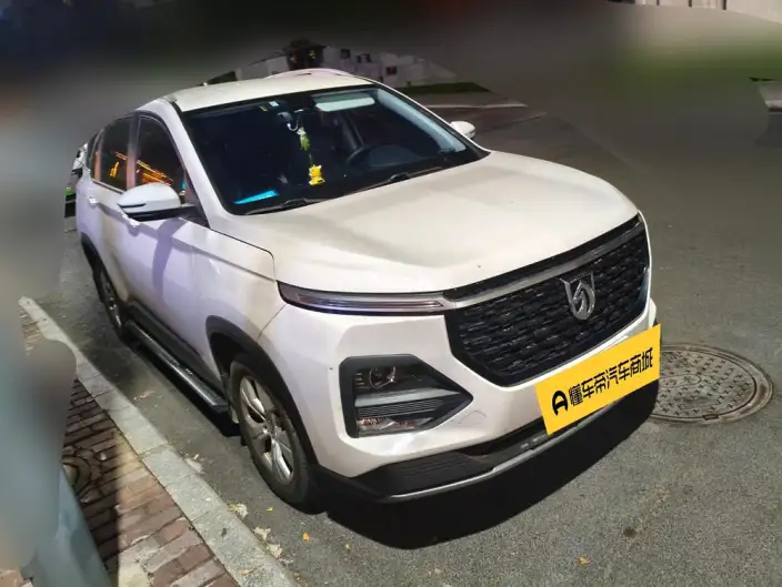Baojun 530 2020 Model 1.5T CVT Luxury Connected Model 6 seat