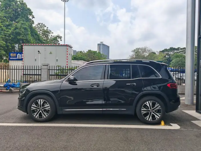 Mercedes-Benz GLB 2024 Model GLB 220 Dynamic Model – фото 4